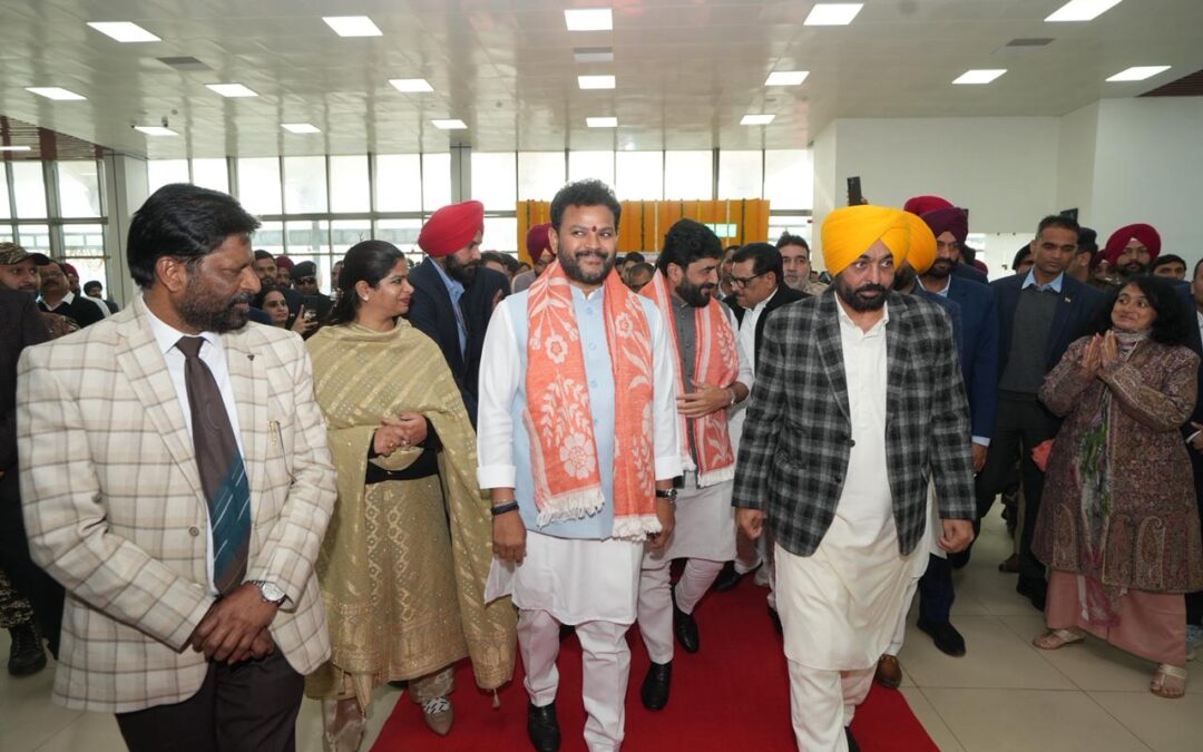 ਪੰਜਾਬ ਦੇ ਮੁੱਖ ਮੰਤਰੀ ਭਗਵੰਤ ਸਿੰਘ ਮਾਨ ਨੇ ਹਲਵਾਰਾ ਹਵਾਈ ਅੱਡੇ ਦਾ ਨਾਮ ਸ਼ਹੀਦ ਕਰਤਾਰ ਸਿੰਘ ਸਰਾਭਾ ਦੇ ਨਾਮ ‘ਤੇ ਰੱਖਣ ਦੀ ਅਪੀਲ ਕੀਤੀ