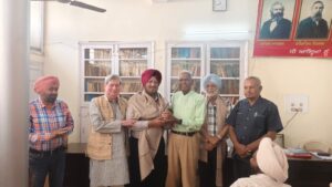 ਪੰਜਾਬ ਕਲਾ ਪਰਿਸ਼ਦ ਚੰਡੀਗੜ੍ਹ ਅਤੇ ਪੰਜਾਬ ਸੰਗੀਤ ਨਾਟਕ ਅਕੈਡਮੀ ਚੰਡੀਗੜ੍ਹ ਦੇ ਸਹਿਯੋਗ ਨਾਲ ਲੋਕ ਕਲਾ ਮੰਚ (ਰਜਿ:) ਮੰਡੀ ਮੁੱਲਾਂਪੁਰ ਵੱਲੋਂ ” ਡਾ. ਹਰਚਰਨ ਸਿੰਘ ਯਾਦਗਾਰੀ 11 ਰੋਜ਼ਾ ਰੰਗਮੰਚ ਉਤਸਵ ” ਵਿਚ ਪੰਜਾਬੀ ਨਾਟਕ “ਬੇੜੀਆਂ ਲੱਗੇ ਸੁਪਨੇ ਦਾ ਮੰਚਨ ਨਾਟਕਕਾਰ ਅਤੇ ਨਿਰਦੇਸ਼ਕ ਹਰਕੇਸ਼ ਚੌਧਰੀ ਹੇਠ ਪੇਸ਼ ਕੀਤਾ ਗਿਆ।ਨਾਟਕ ਨੇ ਪ੍ਰਵਾਸ ਦੇ ਵਿਸੇ਼ ਤੇ ਸਵਾਲ ਦਰ ਸਵਾਲ ਉਠਾਉਣ ਦਾ ਸਾਰਥਕ ਯਤਨ ਕੀਤਾ।