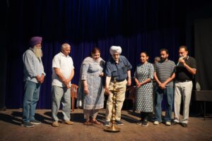 ਡਾ. ਹਰਚਰਨ ਸਿੰਘ ਯਾਦਗਾਰੀ 11 ਰੋਜ਼ਾ ਰੰਗਮੰਚ ਉਤਸਵ ਦੇ ਚੌਥੇ ਦਿਨ ਨਾਟਕ ” ਦੋ ਰੋਟੀਆਂ ” ਮਾਰਮਿਕ ਮੰਚਨ