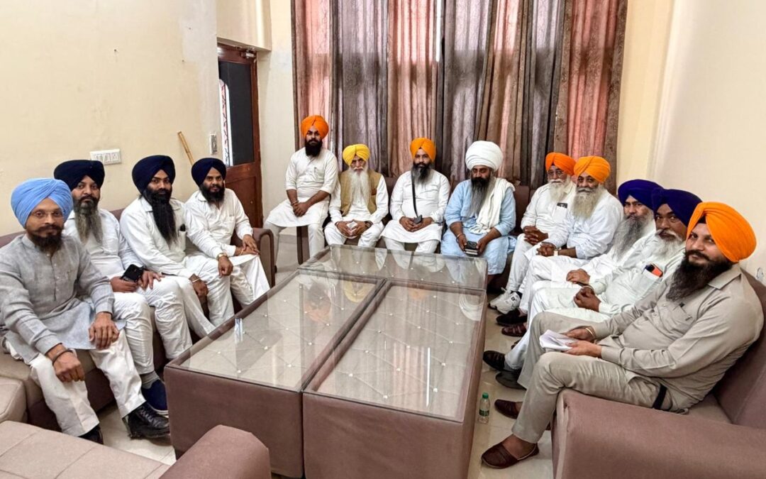 *ਕੀਰਤਪੁਰ ਸਾਹਿਬ ਦੀ 400 ਸਾਲਾ ਸਥਾਪਨਾ ਸ਼ਤਾਬਦੀ ਦੀਆਂ ਤਿਆਰੀਆਂ ਸਬੰਧੀ ਸ਼੍ਰੋਮਣੀ ਕਮੇਟੀ ਅਧਿਕਾਰੀਆਂ ਦੀ ਇਕੱਤਰਤਾ * *ਮੁੱਖ ਸਮਾਗਮ, ਰਿਹਾਇਸ਼, ਲੰਗਰ ਅਤੇ ਹੋਰ ਤਿਆਰੀਆਂ ਸਬੰਧੀ ਵਿਚਾਰ-ਵਟਾਂਦਰਾ *