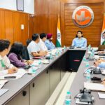 ਜ਼ਿਲ੍ਹਾ ਚੰਡੀਗੜ੍ਹ ਵਿੱਚ ਚਲ ਰਹੀਆਂ ਜਨਗਣਨਾ ਟ੍ਰੇਨਿੰਗ ਗਤੀਵਿਧੀਆਂ ਦੀ ਪ੍ਰਗਤੀ ਦੀ  ਸਮੀਖਿਆ ਲਈ ਚੰਡੀਗੜ੍ਹ ਦੇ ਡਿਪਟੀ ਕਮਿਸ਼ਨਰ ਸ਼੍ਰੀ ਨਿਸ਼ਾਂਤ ਕੁਮਾਰ ਯਾਦਵ ਦੀ ਪ੍ਰਧਾਨਗੀ ਵਿੱਚ ਇੱਕ ਸਮੀਖਿਆ ਮੀਟਿੰਗ ਆਯੋਜਿਤ ਕੀਤੀ ਗਈ।