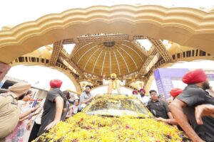 ਮੁੱਖ ਮੰਤਰੀ ਭਗਵੰਤ ਸਿੰਘ ਮਾਨ ਨੇ ਸ੍ਰੀ ਹਰਿਮੰਦਰ ਸਾਹਿਬ ਵਿਖੇ ਮੱਥਾ ਟੇਕਿਆ, ਬੇਅਦਬੀ ਵਿਰੋਧੀ ਇਤਿਹਾਸਕ ਕਾਨੂੰਨ ਬਣਾਉਣ ਦੀ ਸੋਝੀ ਤੇ ਬਲ ਬਖ਼ਸ਼ਣ ਲਈ ਪ੍ਰਮਾਤਮਾ ਦਾ ਸ਼ੁਕਰਾਨਾ ਕੀਤਾ