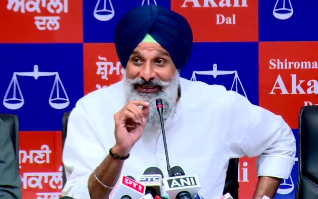 ਪੰਜਾਬ ‘ਚ ਫੈਲੇ ਗੈਂਗਸਟਰਵਾਦ, ਗੁੰਡਾਗਰਦੀ ਅਤੇ ਭ੍ਰਿਸ਼ਟਚਾਰ ਦੇ ਮੁੱਦੇ ਤੇ ਮਜੀਠੀਆ ਨੇ ਨਿਸ਼ਾਨੇ ਤੇ ਲਏ “ਭਗਵੰਤ ਅਤੇ ਕੇਜਰੀਵਾਲ”