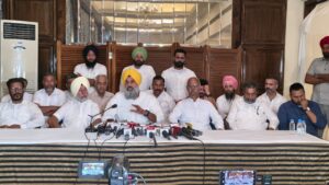 “ਧੱਕਾ ਤੰਤਰ, ਡੰਡਾ ਤੰਤਰ ਅਤੇ ਪੁਲਿਸ ਤੰਤਰ ਦੇ ਸਹਾਰੇ ਨਗਰ ਕੌਂਸਲ ਅਤੇ ਨਗਰ ਨਿਗਮ ਚੋਣਾਂ ਜਿੱਤਣਾ ਚਾਹੁੰਦੀ ਹੈ ਕੱਟੜ ਸਰਕਾਰ” ਬਿਕਰਮ ਮਜੀਠੀਆ