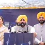 ਪੈਨਸ਼ਨਾਂ ਅਤੇ ਤਨਖਾਹਾਂ ਵਿੱਚ ਦੇਰੀ ‘ਆਪ’ ਸਰਕਾਰ ਦੀ ਪ੍ਰਸ਼ਾਸਕੀ ਅਸਫਲਤਾ ਅਤੇ ਵਿਗੜਦੀ ਆਰਥਿਕ ਸਥਿਤੀ ਦਾ ਸਪੱਸ਼ਟ ਸੰਕੇਤ : ਸੁਖਜਿੰਦਰ ਰੰਧਾਵਾ
