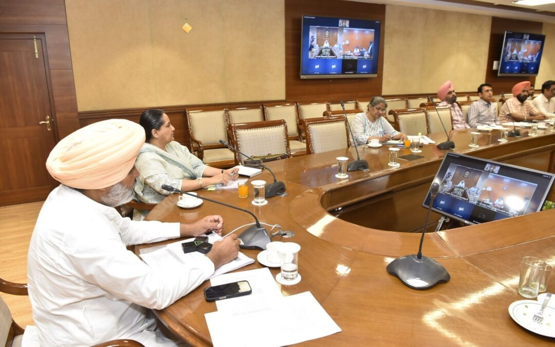 ਵਿੱਤ ਮੰਤਰੀ ਹਰਪਾਲ ਸਿੰਘ ਚੀਮਾ ਵੱਲੋਂ ‘ਰੰਗਲਾ ਪੰਜਾਬ ਵਿਕਾਸ ਸਕੀਮ’ ਅਧੀਨ ਚੱਲ ਰਹੇ ਪ੍ਰੋਜੈਕਟਾਂ ਦੀ ਸਥਿਤੀ ਦਾ ਜਾਇਜ਼ਾ