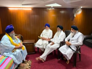 5 ਜੁਲਾਈ ਦੇ ਪੰਥਕ ਇਕੱਠ ਨੂੰ ਲੈ ਕੇ ਐਡਵੋਕੇਟ ਧਾਮੀ ਤੇ ਬਾਬਾ ਟੇਕ ਸਿੰਘ ਨੇ ਵੱਖ ਵੱਖ ਸਿੱਖ ਜਥੇਬੰਦੀਆਂ ਦੇ ਆਗੂਆਂ ਨਾਲ ਕੀਤੀ ਮੁਲਾਕਾਤ
