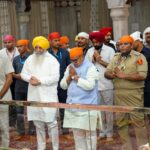 ‘ਸ਼ਹੀਦਾਂ ਦੇ ਸਰਤਾਜ’ ਸ੍ਰੀ ਗੁਰੂ ਅਰਜਨ ਦੇਵ ਜੀ ਦੇ ਸ਼ਹੀਦੀ ਗੁਰਪੁਰਬ ‘ਤੇ ਰਾਜਪਾਲ ਨੇ ਗੁਰਦੁਆਰਾ ਸ੍ਰੀ ਨਾਡਾ ਸਾਹਿਬ ਵਿਖੇ ਮੱਥਾ ਟੇਕਿਆ