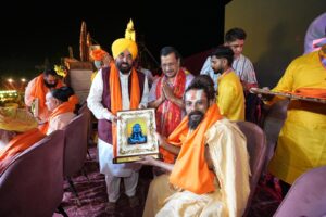 ਗੁਰੂ ਸਾਹਿਬਾਨ ਅਤੇ ਸੰਤਾਂ-ਮਹਾਪੁਰਸ਼ਾਂ ਦੁਆਰਾ ਦਿਖਾਏ ਗਏ ਧਰਮ ਦੇ ਮਾਰਗ ‘ਤੇ ਚੱਲ ਰਹੀ ਹੈ ਭਗਵੰਤ ਮਾਨ ਸਰਕਾਰ: ਅਰਵਿੰਦ ਕੇਜਰੀਵਾਲ