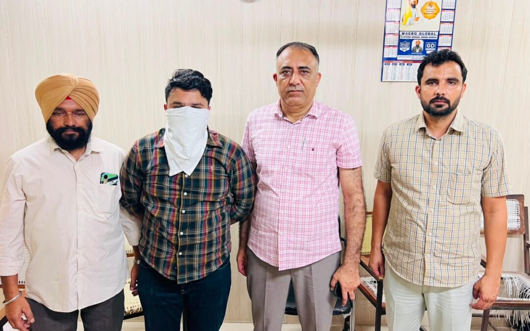 ਵਿਜੀਲੈਂਸ ਬਿਊਰੋ ਵੱਲੋਂ 50,000 ਰੁਪਏ ਰਿਸ਼ਵਤ ਲੈਂਦਾ ਇੰਸਪੈਕਟਰ ਰੰਗੇ ਹੱਥੀਂ ਕਾਬੂ