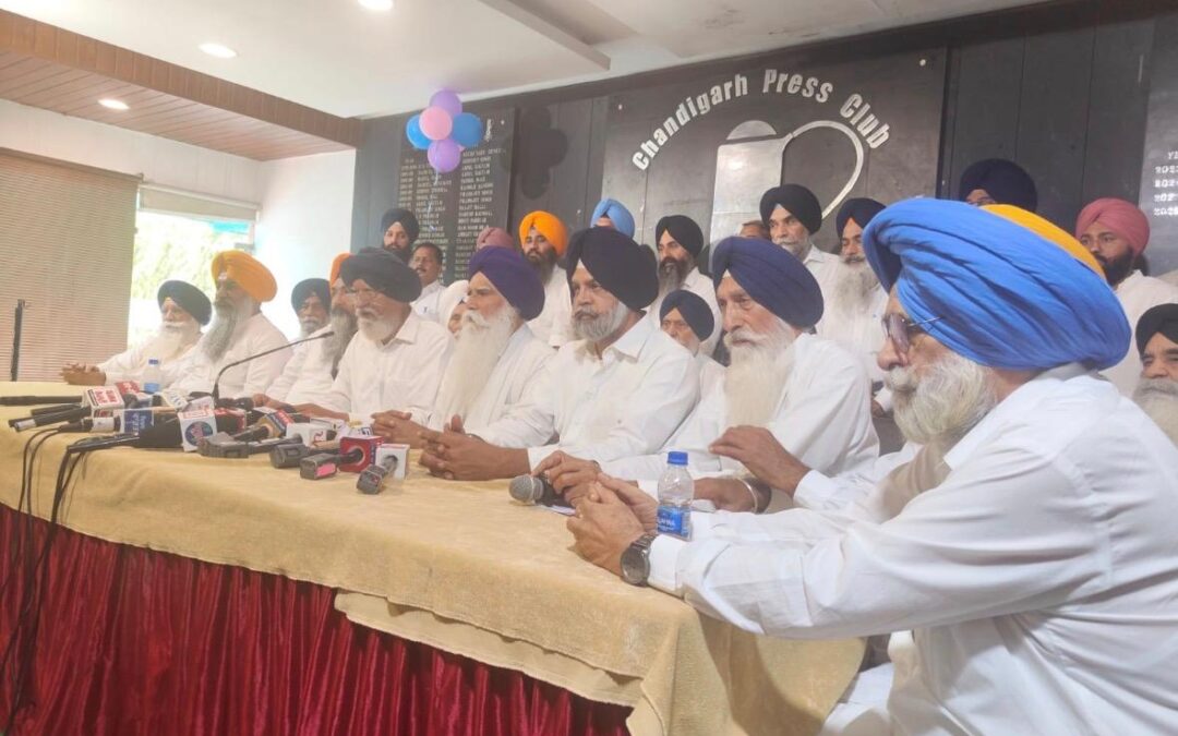 ਪੁਨਰ ਸੁਰਜੀਤ ਅਕਾਲੀ ਦਲ ਦੇ ਪੰਥਕ ਏਕਤਾ ਦੇ ਹਾਮੀ ਪ੍ਰਮੁੱਖ ਆਗੂਆਂ ਵੱਲੋ ਅਕਾਲੀ ਦਲ “ਵਾਰਿਸ ਪੰਜਾਬ ਦੇ” ਦੀ ਜੱਥੇਬੰਦੀ ਨੂੰ ਗਠਜੋੜ ਦੇ ਰੂਪ ਵਿੱਚ ਪੂਰਨ ਸਮਰਥਨ ਦਾ ਐਲਾਨਪੁਨਰ ਸੁਰਜੀਤ ਅਕਾਲੀ ਦਲ ਦੇ ਪੰਥਕ ਏਕਤਾ ਦੇ ਹਾਮੀ ਪ੍ਰਮੁੱਖ ਆਗੂਆਂ ਵੱਲੋ ਅਕਾਲੀ ਦਲ “ਵਾਰਿਸ ਪੰਜਾਬ ਦੇ” ਦੀ ਜੱਥੇਬੰਦੀ ਨੂੰ ਗਠਜੋੜ ਦੇ ਰੂਪ ਵਿੱਚ ਪੂਰਨ ਸਮਰਥਨ ਦਾ ਐਲਾਨ
