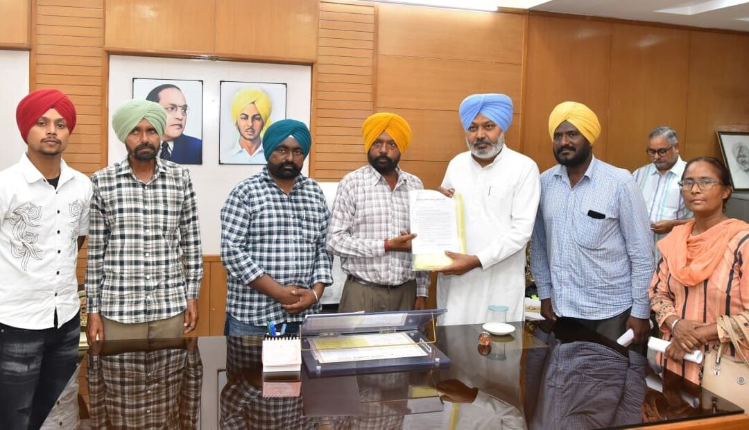 ਵਿੱਤ ਮੰਤਰੀ ਹਰਪਾਲ ਸਿੰਘ ਚੀਮਾ ਵੱਲੋਂ ਜਾਇਜ਼ ਮੰਗਾਂ ਦੇ ਹੱਲ ਲਈ ਵੱਖ-ਵੱਖ ਮੁਲਾਜ਼ਮ ਯੂਨੀਅਨਾਂ ਨਾਲ ਮੀਟਿੰਗਾਂ
