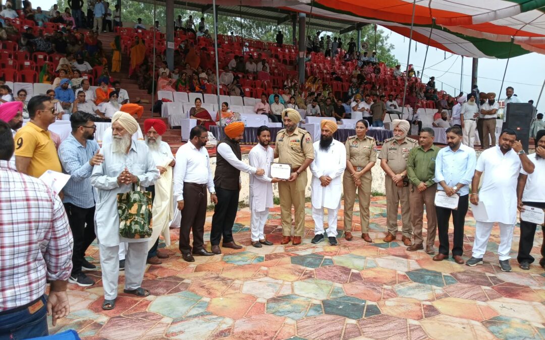 ਸੁਤੰਤਰਤਾ ਦਿਵਸ ਮੌਕੇ ਪੰਜਾਬ ਨੇ ‘ਯੁੱਧ ਨਸ਼ਿਆਂ ਵਿਰੁੱਧ’ ਦੇ ਜ਼ਮੀਨੀ ਪੱਧਰ ਦੇ ਵਲੰਟੀਅਰਾਂ ਨੂੰ ਕੀਤਾ ਸਨਮਾਨਿਤ