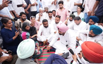ਵੜਿੰਗ ਨੇ ਗੁਲਜ਼ਾਰ ਸਿੰਘ ਦੇ ਪਰਿਵਾਰ ਨੂੰ ਨੌਕਰੀ ਦੇ ਮਾਮਲੇ ’ਤੇ ਧੋਖਾ ਦੇਣ ਲਈ ‘ਆਪ’ ਸਰਕਾਰ ਦੀ ਕੀਤੀ ਨਿੰਦਾ